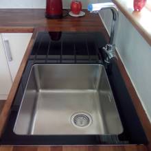 Bluci KubeVetro Glass Kitchen Sink